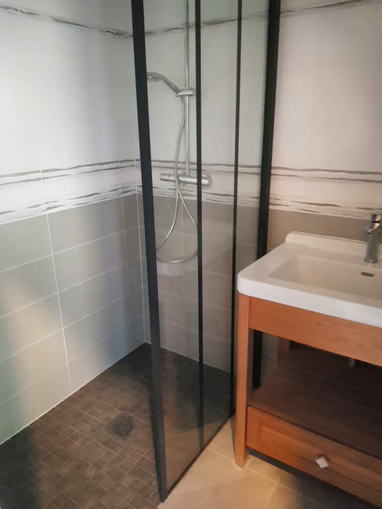 Réfection complète de salle de bain avec douche italienne 2